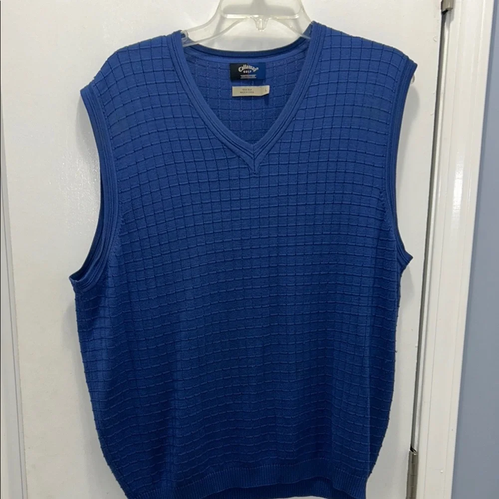 Callaway Gold collection  Blue V-Neck Sweater 100 percent silk size large.
